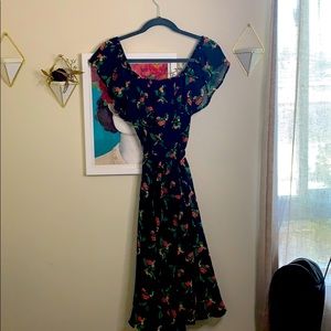 Midi length of the shoulder floral dress